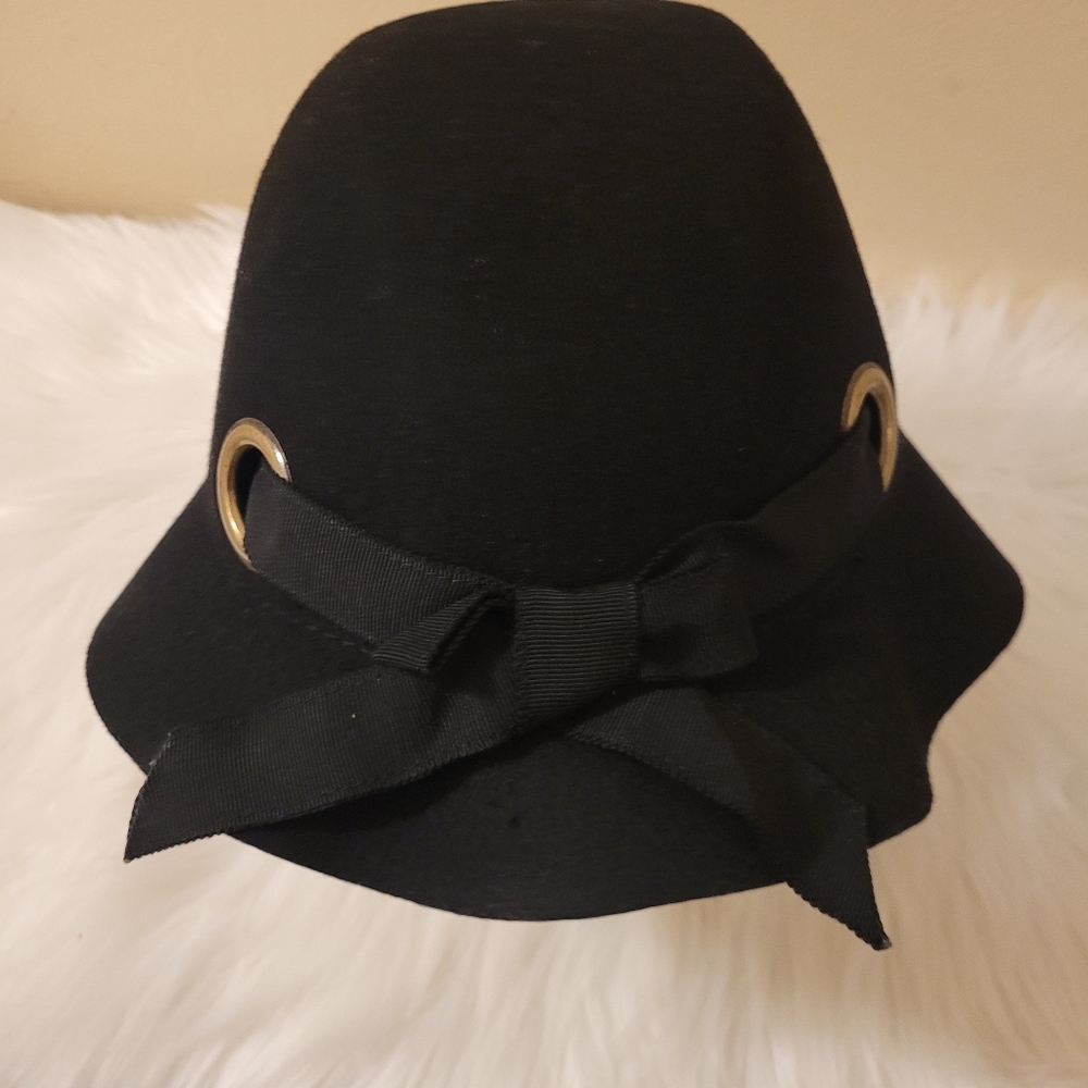 Liz Claiborne Women's Hats Black Ribbon Brim